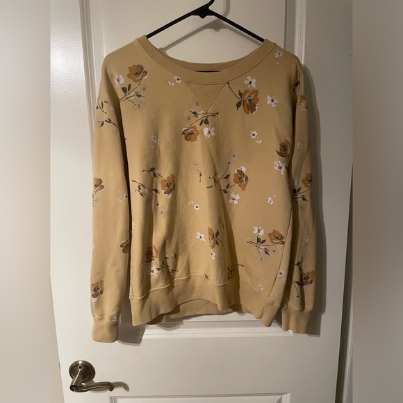 Abercrombie & Fitch Sweaters - 🦄🦄🦄SOLD🦄🦄🦄 Women's Sz. M Floral Crewneck Sweatshirt